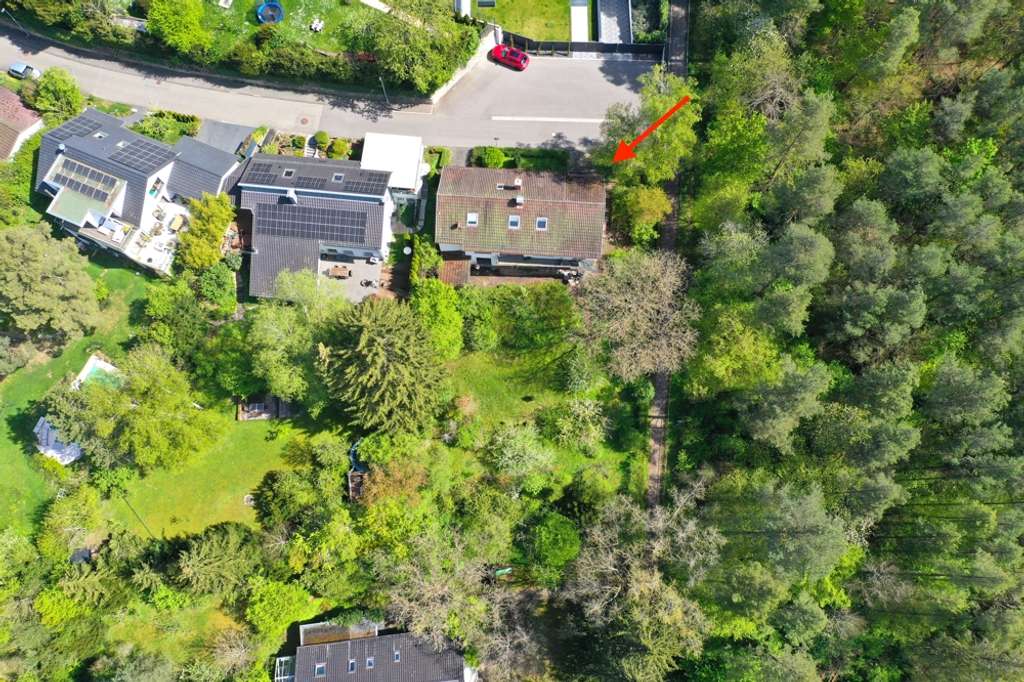 SOFORT FREI-Grafenau-Döffingen-Kapellenberg *Einfamilienhaus mit ELW und viel Potenzial*