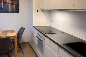 Hochmoderne Wohnung mit Südbalkon, Panoramablick und Fußbodenheizung – Konrad-Celtis-Straße 105, 81369 Mittersendling, München – Vorschaubild 6