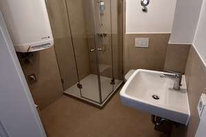 Kernsanierte 3-Zimmer Wohnung im schönen Schwabing – Die vollständige Adresse der Immobilie erhältst du vom Anbieter., 80803 Münchner Freiheit, München – Vorschaubild 2