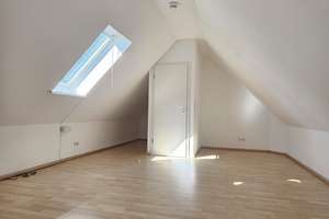 Zwischen AEZ und Alsterlauf - lichtdurchflutete 3-4 Zimmer Wohnung! – Poppenbüttler Landstraße 36, 22391 Poppenbüttel, Hamburg – Vorschaubild 11