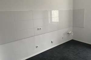 Helle 2,5-Zimmer-Dachgeschosswohnung – Gelsenkirchen-Schalke – Liebfrauenstraße 38, 45881 Schalke, Gelsenkirchen – Vorschaubild 2