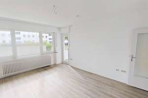 Ihr neues Wohlfühldomizil: Gepflegte 3-Zimmer-Wohnung mit Einbauschränken & Balkon