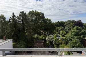 Modernisierte Dachgeschosswohnung mit Balkon & Blick ins Grüne – Mecklenburger Straße 57, 23568 Schlutup, Lübeck – Vorschaubild 8
