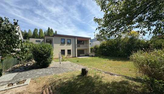 Bild von Einfamilienhaus mit viel Potenzial in bester Lage von Bensheim-Auerbach!