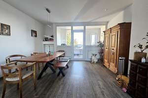 Haus-im-Haus-Feeling. Großzügige Maisonettewohnung im 2-Familienhaus mit Balkon und Dachloggia – Die vollständige Adresse der Immobilie erhältst du vom Anbieter., 42655 Solingen-Mitte, Solingen – Vorschaubild 4