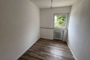 3 Zi.-Whng.- modernes Duschbad mit Fenster - Balkon - Duisburg Rheinhausen – Lortzingstraße 5, 47226 Rheinhausen-Mitte, Duisburg – Vorschaubild 6