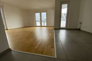 Helle City-Wohnung mit Aufzug und Fußbodenheizung