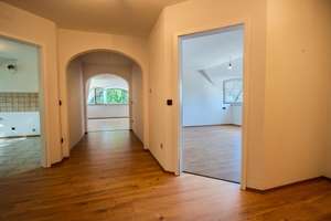 Großzügige 3-Zimmer-Maisonette-Wohnung mit ca. 120 m² in Zirndorf-Weiherhof - sofort bezugsfrei – Die vollständige Adresse der Immobilie erhältst du vom Anbieter., 90768 Oberfürberg, Eschenau, Fürth – Vorschaubild 5
