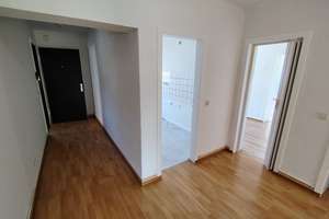 4-Zimmer Wohnung im 1.OG mit Aufzug, Küche, Bad und Süd-Balkon – Lange Straße 100, 44579 Castrop-Rauxel – Vorschaubild 8
