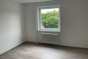 Großzügige 3-Zimmer-Wohnung mit Balkon – Württemberger Allee 15, 33689 Sennestadt, Bielefeld – Vorschaubild 2