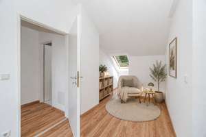 Ganz oben zuhause - Helle 2-Zimmer-Dachgeschosswohnung mit sonniger Süd-Dachterrasse – Die vollständige Adresse der Immobilie erhältst du vom Anbieter., 81737 Altperlach, München – Vorschaubild 5