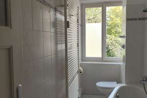 Helle und sehr ruhig gelegene 2-Zimmer-Wohnung mit Balkon(Loggia) in Prenzlauer Berg – Die vollständige Adresse der Immobilie erhältst du vom Anbieter., 10409 Prenzlauer Berg, Berlin – Vorschaubild 9