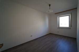 Ansprechende 4-Zimmer-Wohnung mit Balkon in Nürnberg Johannis neu renoviert – Kirschgartenstraße 81, 90419 Nürnberg – Vorschaubild 22