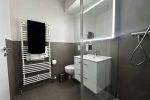 Bezugsfrei nach Modernisierung: 2-Zimmer-Wohnung mit Balkon & Domblick im Uni-Center Köln! – Luxemburger Straße 124-136, 50939 Sülz, Köln – Vorschaubild 15