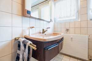 Attraktives 3-Familienhaus – Ideal für Mehrgenerationen, Kapitalanleger & Eigennutzer – Waldshut (Kreis) – Vorschaubild 9