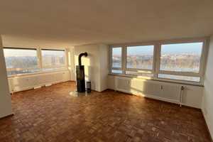Helle 4-Zimmer-Wohnung mit Panoramablick und großem Balkon direkt am Wöhrder See in Nürnberg – Norikerstraße 19, 90402 Nürnberg – Vorschaubild 2