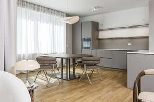 Großzügige 3-Zimmer-Wohnung mit zwei Bädern & hochwertigem Wohnbereich – Franz-Mehring-Platz 6, 10243 Friedrichshain, Berlin – Vorschaubild 7