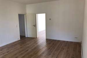 Wohnen am Holzhafen - renovierte 2,5 Zi-Whg. – Holzstraße 4, 27570 Geestemünde, Bremerhaven – Vorschaubild 2
