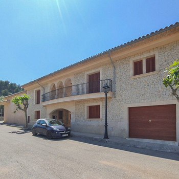 Spektakuläres Haus mit zwei H äusern in Mancor de La Vall. Mallorca.