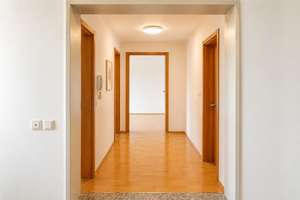 Obersendling – gepflegte 2-Zimmer-Wohnung und Tiefgaragenstellplatz