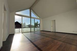 Moderne Premium-Wohnung  im Einfamilienhaus mit Einbauküche und Balkon in Bielefeld-Quelle. Ca.140qm – Albertstraße 7D, 33649 Brackwede, Bielefeld – Vorschaubild 10