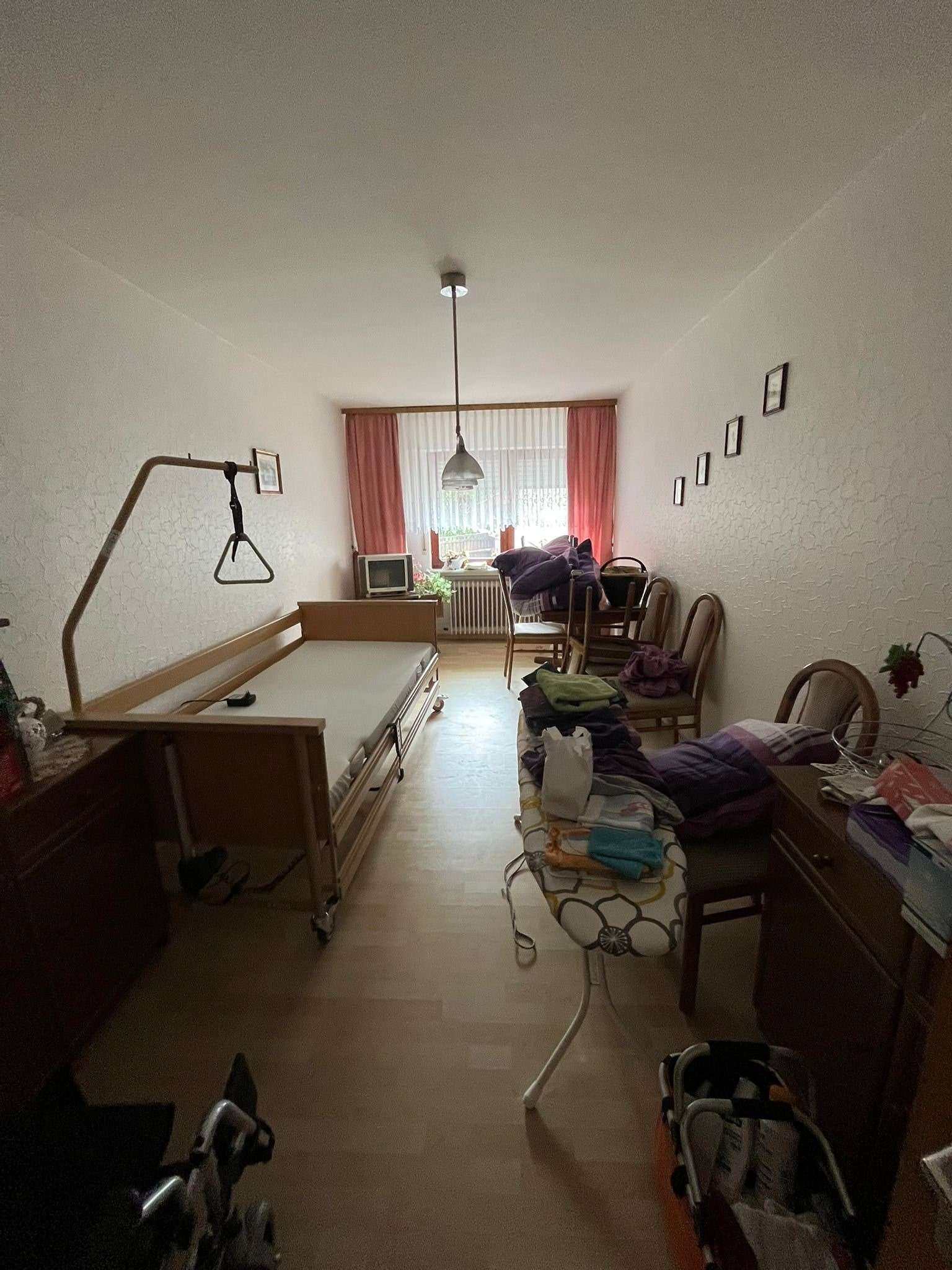 Immobilie in Ulrichstein - Einfamilienhaus mit zwei Garagen und separatem Gartengrundstück in Ulrichstein-Wohnfeld - Bild 7