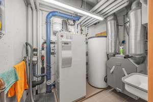 Sonniges Landhaus mit weitläufigem Garten – Die vollständige Adresse der Immobilie erhältst du vom Anbieter., 81249 Lochhausen, München – Vorschaubild 23