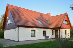 Landluft, Freiheit & Platz für die ganze Familie - Großzügiges Zuhause mit Traumgarten nahe Tribsees