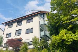 In 7 Minuten in Schriesheim-Altenbach: 
 Mehrgenerationenhaus (3-Fam. Haus) + DG-Ausbau möglich – Die vollständige Adresse der Immobilie erhältst du vom Anbieter., 69198 Schriesheim – Vorschaubild 1