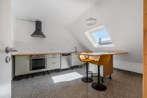 Lichtdurchflutete Maisonettwohnung in begehrter Lage von Düsseldorf-Heerdt! – Die vollständige Adresse der Immobilie erhältst du vom Anbieter., 40549 Heerdt, Düsseldorf – Vorschaubild 8