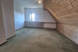 Charmante Doppelhaushälfte mit 8 Zimmern, Garten und Doppelgarage im Herzen Holzgerlingens – Tübingerstr. 79/1, 71088 Holzgerlingen – Vorschaubild 19