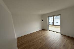 ERSTBEZUG | Stilvolle 4-Zimmer-Wohnung mit Terrasse, Einbauküche & 2 Stellplätzen – Die vollständige Adresse der Immobilie erhältst du vom Anbieter., 74855 Haßmersheim – Vorschaubild 11