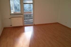 Moderne Wohnung mit Balkon am Wasserturm