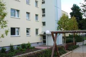 Lust auf eine günstige 3-Zi.-Wohnung ? Dann lesen sie weiter – Hedinweg 14, 24109 Kiel – Vorschaubild 1