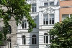 Dachgeschoss-Wohnung mit Empore in der Neustadt-Süd, Köln