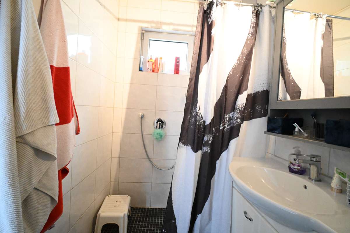 Immobilie in Großostheim - Einfamilienhaus mit Terrasse und Hofbereich in Großostheim! - Bild 12