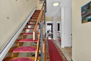 Familienfreundliches Zuhause in gepflegtem Zustand – Garten, Garage und viel Platz auf drei Ebenen – Die vollständige Adresse der Immobilie erhältst du vom Anbieter., 76189 Grünwinkel, Karlsruhe – Vorschaubild 2