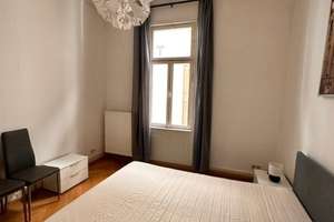 Mädels-WG: WG-Zimmer zu vermieten in Stuttgart West – Reinsburgstraße 42, 70178 Feuersee, Stuttgart – Vorschaubild 2