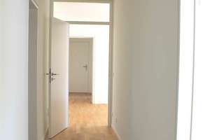 Großzügige 5-Zimmer-Maisonette-Wohnung mit Balkon und Dachterrasse in zentraler Lage