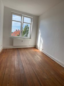 4-Zimmer-Altbauwohnung mit 2 Balkonen in St. Lorenz Süd