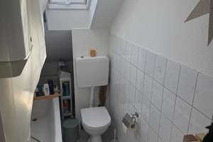 Helle Dachgeschosswohnung in guter Lage von Darmstadt – Die vollständige Adresse der Immobilie erhältst du vom Anbieter., 64289 Darmstadt-Nord, Darmstadt – Vorschaubild 6