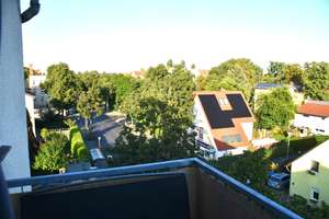Kapitalanlage : urbanes Wohnen im Grünen. Dachgeschosswohnung am Park nahe Adlershof – Die vollständige Adresse der Immobilie erhältst du vom Anbieter., 12489 Adlershof, Berlin – Vorschaubild 1