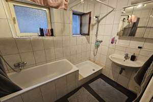 Gepflegtes vermietetes 2-Familienhaus mit Garten plus Einliegerwohnung in gefragter Wohnlage – Die vollständige Adresse der Immobilie erhältst du vom Anbieter., 47807 Fischeln, Krefeld – Vorschaubild 11
