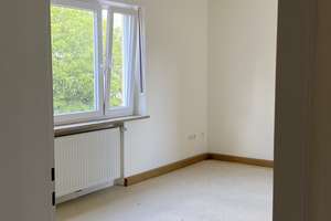 Helle 3-Zimmer-Wohnung mit Balkon in zentraler Lage! – Kreutzerstraße 28, 86154 Oberhausen-Süd, Augsburg – Vorschaubild 8