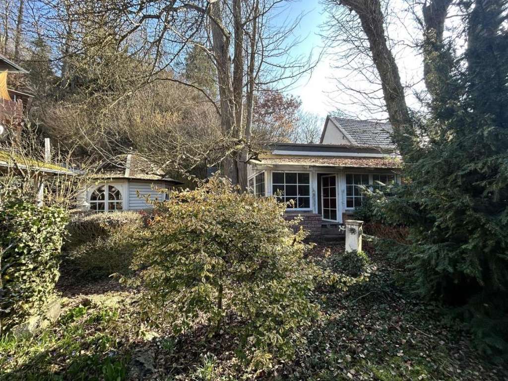 Immobilie in Stromberg - Kleiner Bungalow im Dornröschenschlaf - Bild 0