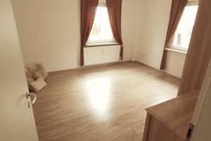 Charmantes 3-Familienhaus *provisionsfrei* in toller Lage als Eigennutzung oder Kapitalanlage – Sophienweg 6, 72760 Reutlingen-Mitte, Reutlingen – Vorschaubild 8