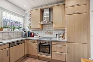 Attraktives Haus mit vier Zimmern mit Einbauküche in Friedrichshafen – Die vollständige Adresse der Immobilie erhältst du vom Anbieter., 88048 Friedrichshafen – Vorschaubild 21