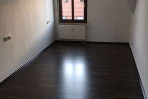 Gut-geschnittene 3-Raum-DG-Maisonette-Wohnung  – Römerstraße 6, 8056 Mitte-Nord, Zwickau – Vorschaubild 16