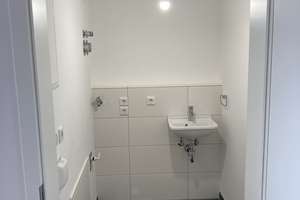 Schöne 2-Zimmer-Wohnung mit SW-Balkon und Einbauküche + TG-Stellpatz in Nürnberg-Thon – Hans-Kohlmann-Str. 6, 90425 Wetzendorf, Nürnberg – Vorschaubild 6