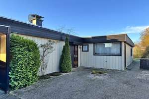 Fern vom Trubel, nah am Glück: Der Alleskönner-Bungalow am Emmerbach – Die vollständige Adresse der Immobilie erhältst du vom Anbieter., 48165 Hiltrup-Ost, Münster – Vorschaubild 2
